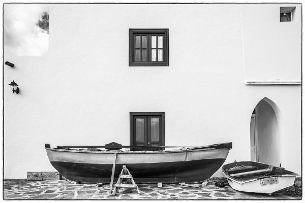 Spain-Canary Islands-Fuerteventura Island-Pozo Negro-fishing boats